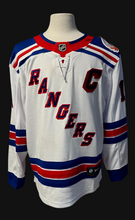 Load image into Gallery viewer, Mark Messier Autographed New York Rangers Fanatics NHL Hockey Jersey Stanley Cup
