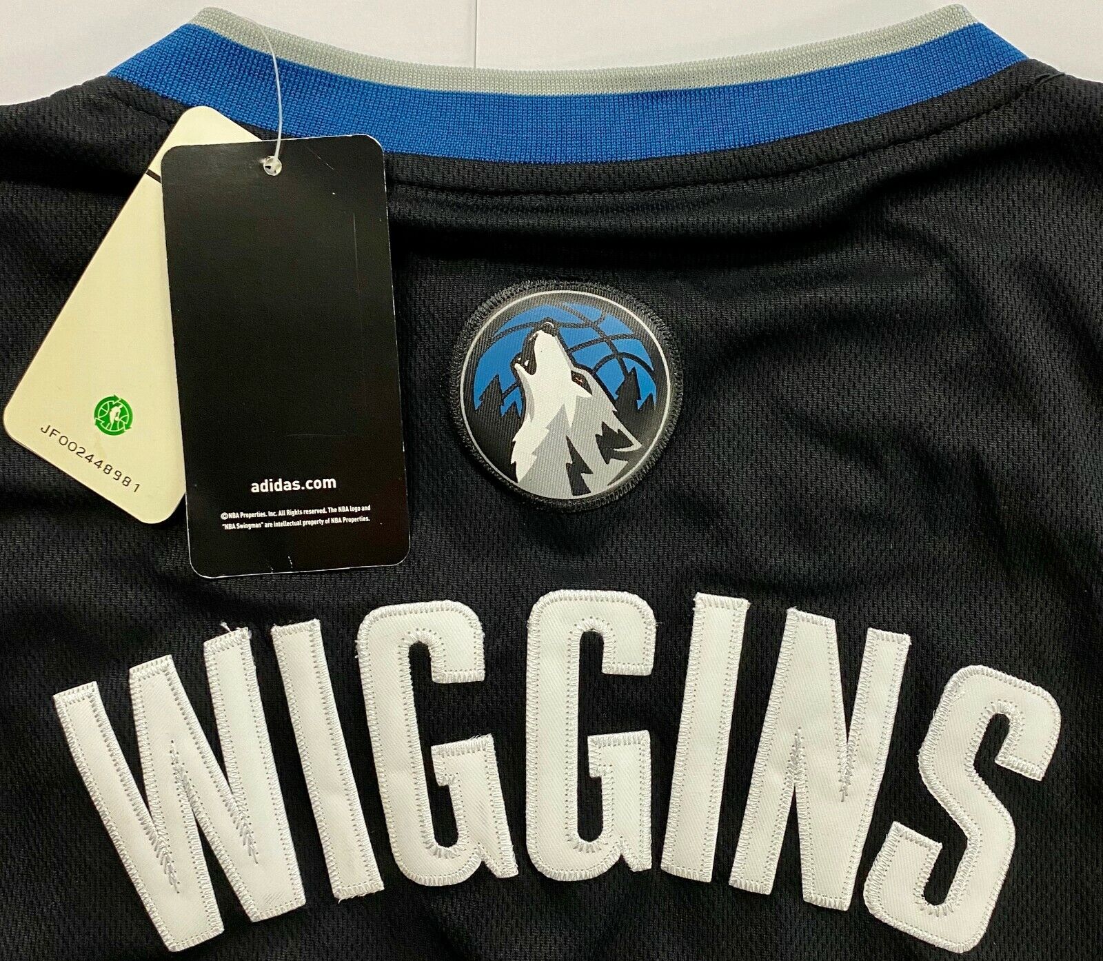 Andrew wiggins sleeved jersey best sale