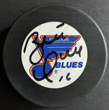 Load image into Gallery viewer, Brett Hull Signed NHL St Louis Blues Autographed Sports Hockey Puck Hall of Fame
