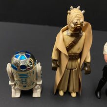 Load image into Gallery viewer, 1977 Luke Skywalker R2-D2 Han Solo Tusken Raider R5-D4 Star Wars Figurines
