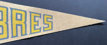 Load image into Gallery viewer, 1976-77 Buffalo Sabres NHL Hockey Stanley Cup Playoffs Team Photo Pennant
