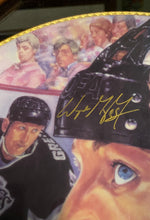Load image into Gallery viewer, Signed Wayne Gretzky Gordie Howe Gartlan The Great One 99 Framed Plate NHL Hockey
