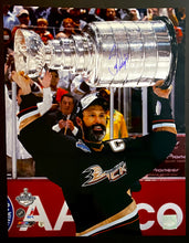 Load image into Gallery viewer, Signed Scott Niedermayer Photo Hoisting 2007 Stanley Cup Trophy Anaheim Ducks NHL Hockey COA
