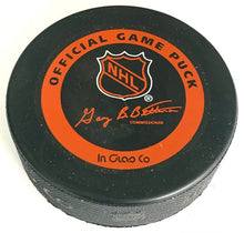 Load image into Gallery viewer, Chicago Blackhawks NHL Official Game Puck
