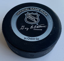 Load image into Gallery viewer, Vancouver Canucks Official Game Hockey Puck November 18, 2003 With Case
