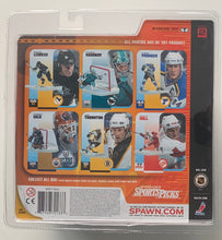 Load image into Gallery viewer, Factory Sealed Mint Condition! McFarlane Sports Picks Brett Hull NHL Hockey
