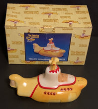 Load image into Gallery viewer, The Beatles Yellow Submarine By Vandor Salt &amp; Pepper Shakers In Mint Condition Unused Original In Box
