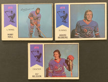 Load image into Gallery viewer, 1974-75 O-Pee-Chee Hockey Card Lot WHA #4 Ulf Nilsson RC Andres Hedberg #17 and Bobby Hull #50
