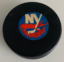 Load image into Gallery viewer, New York Islanders NHL Game Puck Used 1979-1983 Viceroy Rubber Crested + Plastic Version
